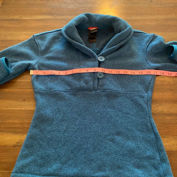 North Face Women’s 1/2 Button Sweater Pullover- size XS great Teal color - Picture 3 of 6